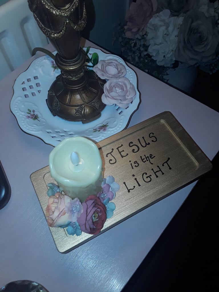 image for 'JESUS IS THE LIGHT' PRETTY GOLD TRAY WITH BATTERY OPERATED CANDLE