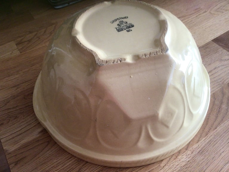 3 TG Green Mixing Bowls.