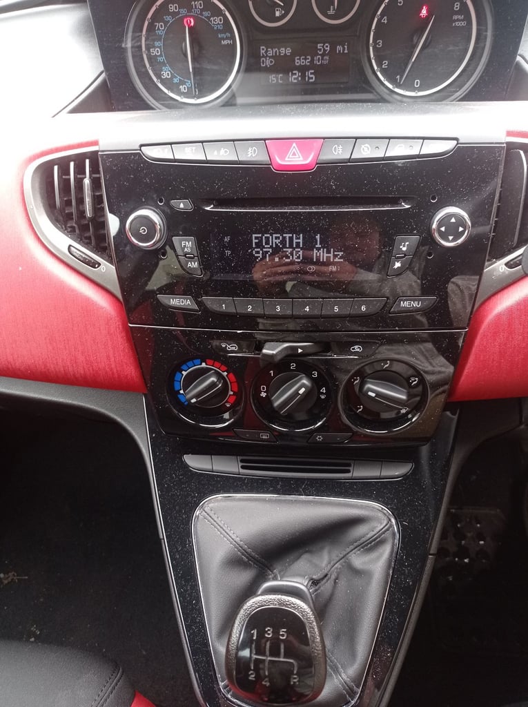 2014 Chrysler Ypsilon 