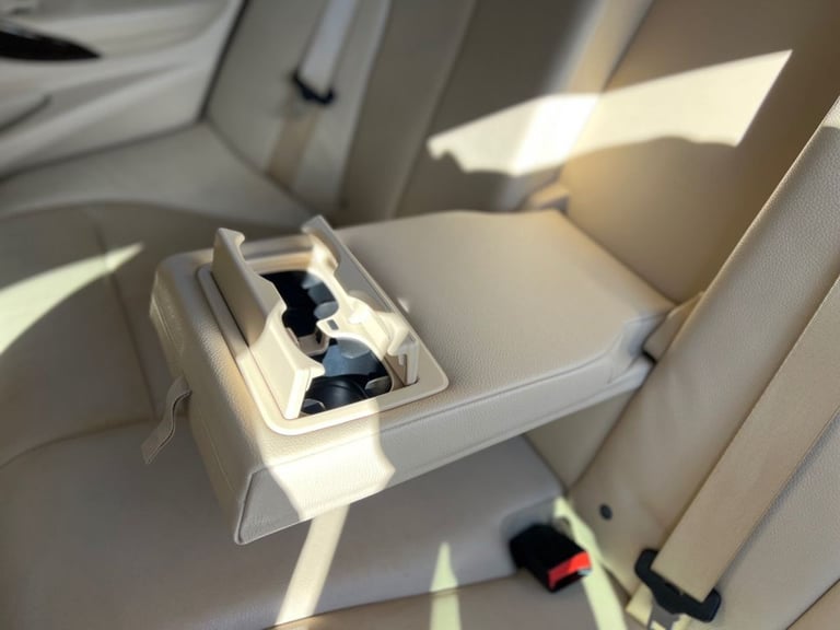 2013 BMW 3 Series 2.0 320d ED EfficientDynamics Business Saloon 4dr Diesel Auto Euro 5 (s/s)  Sal...