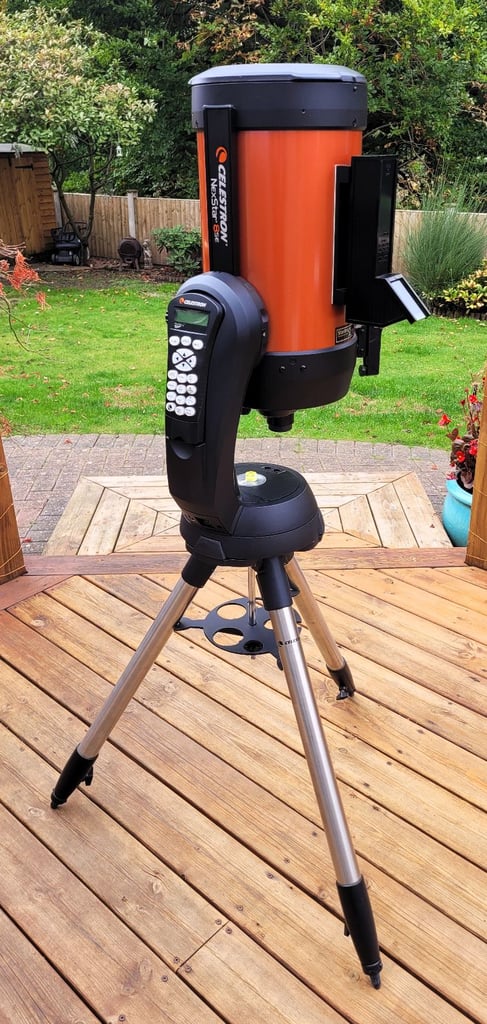 Celestron NexStar 8 SE Computerised Telescope, plus accesories