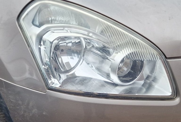 Nissan Qashqai J10 Right Side Headlight 2008