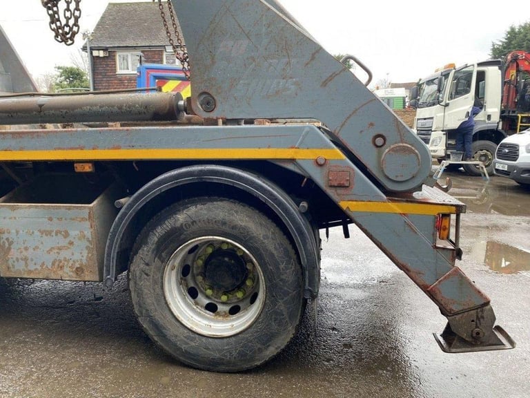 2014 VOLVO FL-250 SKIP LOADER