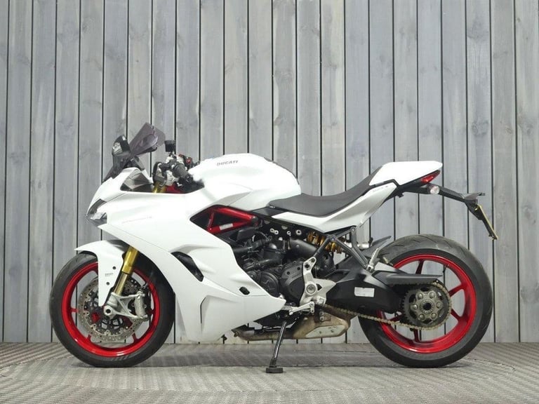 2019 19 DUCATI SUPERSPORT S 937 SUPER SPORTS PETROL MANUAL EURO 4 (110 PS)