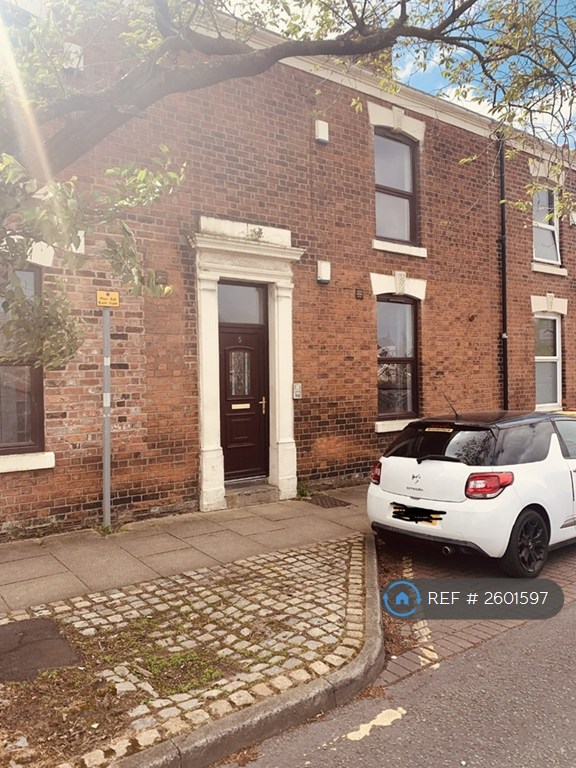 2 bedroom flat in St. Marks Road, Preston, PR1 (2 bed) (#2601597)