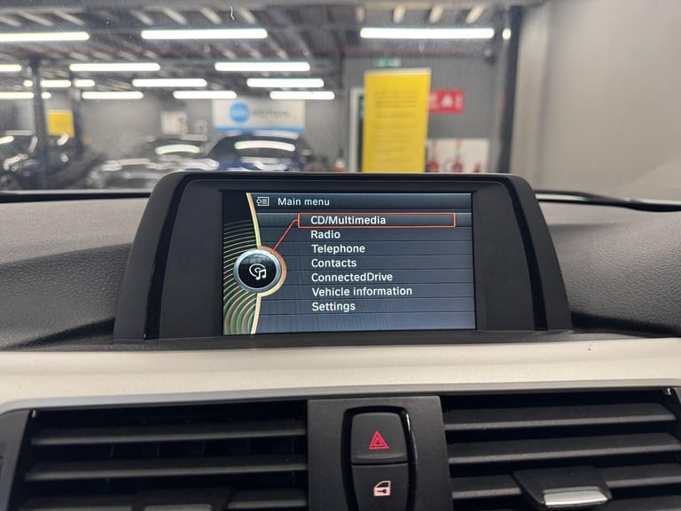 2013 BMW 3 Series 1.6 320i ED EfficientDynamics Euro 6 (s/s) 4dr SALOON Petrol Manual