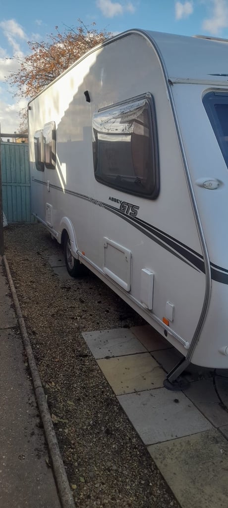 Abbey gts 517 with motor mover and air awning 