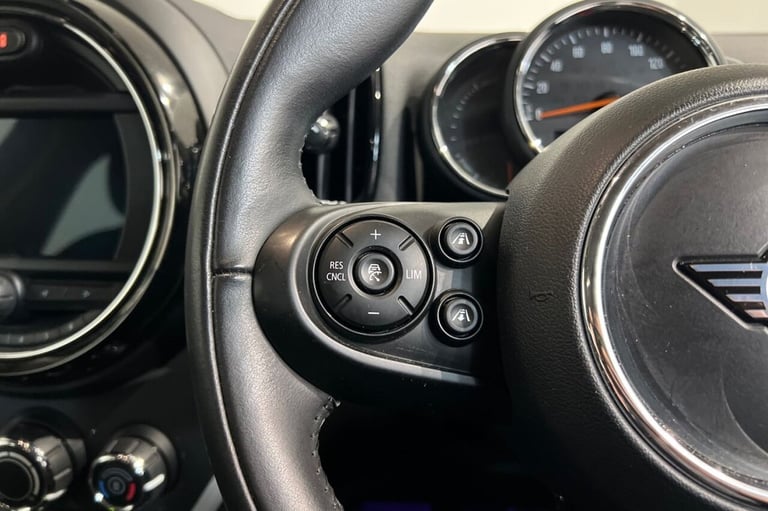 2019 19 MINI COUNTRYMAN 1.5 7.6KWH COOPER SE CLASSIC SUV 5DR PETROL PLUG-IN HYBR