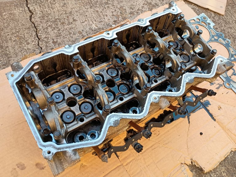 NISSAN X TRAIL CYL HEAD + 4 x INJECTORS 2.2 dci TURBO DIESEL PARTS SPARES