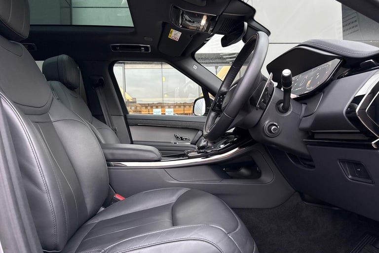 2023 Land Rover Range Rover Sport 3.0 D300 MHEV Dynamic SE SUV 5dr Diesel Auto 4WD Euro 6 (s/s) (...