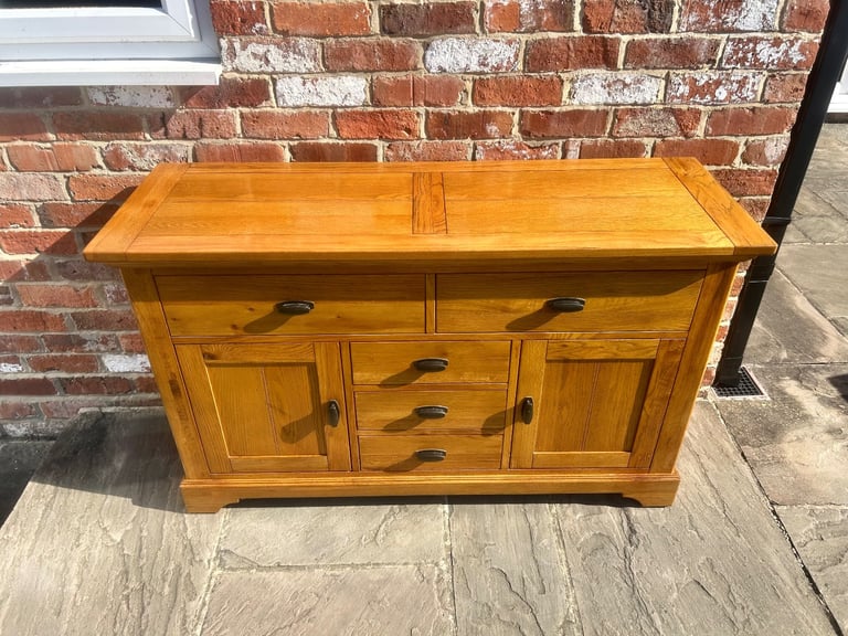 Large Rustic Solid Oak Sideboard - Excellent Condition 