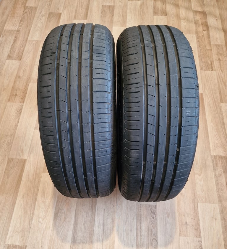 image for Set of 2 Tyres  Rotalla Setula E-Race RH01 215/60R16 95V 