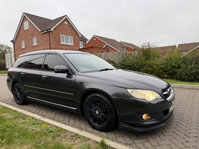 Subaru legacy 2.0 Estate ulez low miles new mot 