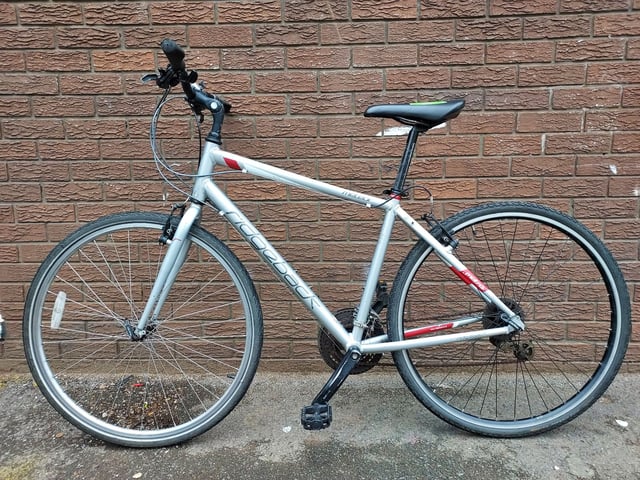 RIDGEBACK METEOR HYBRID BIKE RBK 3658 in Reading, Berkshire