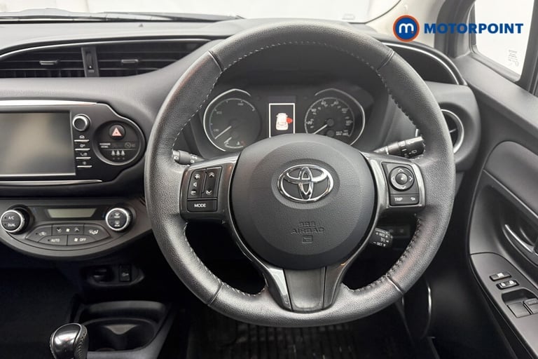 2020 Toyota Yaris 1.5 Hybrid Y20 5dr CVT [Bi-tone] HATCHBACK PETROL/ELECTRIC Automatic