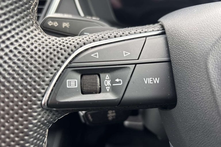 2022 Audi Q5 40 TDI Quattro S Line 5dr S Tronic SUV Diesel Automatic