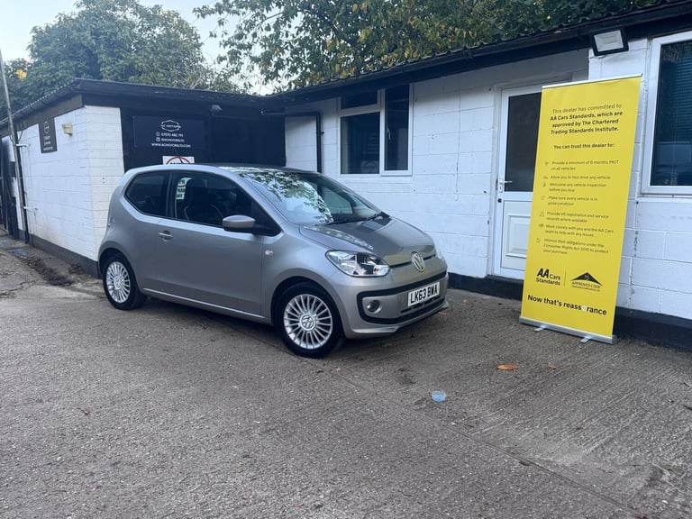2013 Volkswagen up! 1.0 BlueMotion Tech High Up 3dr HATCHBACK Petrol Manual