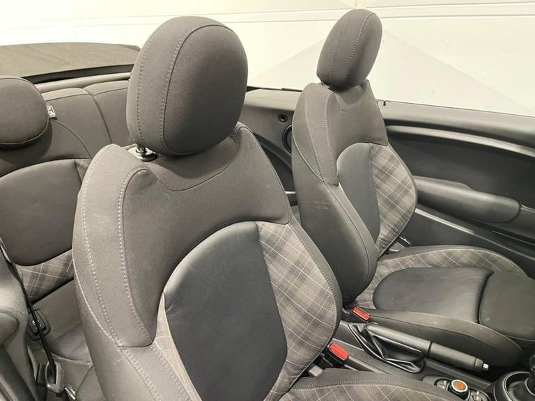 2018 MINI Convertible 1.5 Cooper II 2dr Auto CONVERTIBLE PETROL Automatic