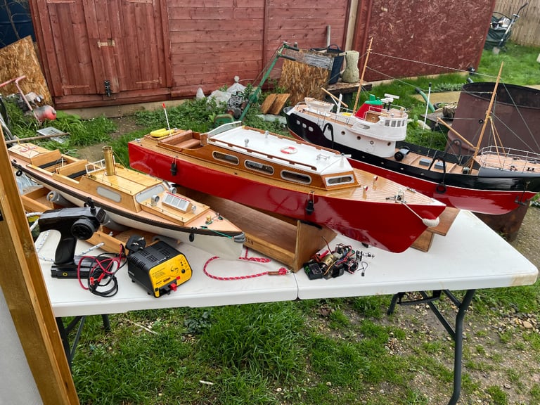 Rc boat for Sale in England | Hobby, Interest & Collectible Items | Gumtree