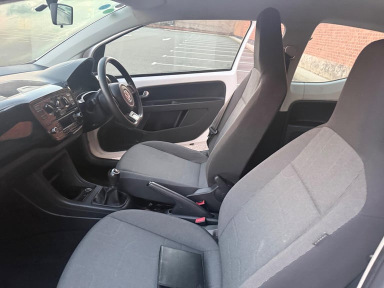 2014 Volkswagen up! 1.0 Move up! Euro 5 3dr HATCHBACK Petrol Manual