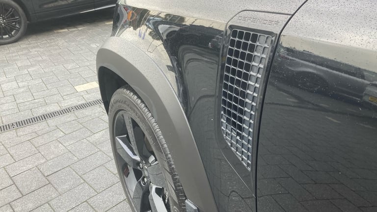 2022 Land Rover Defender 5.0 P525 V8 110 5dr Auto Petrol Estate Estate Petrol Automatic