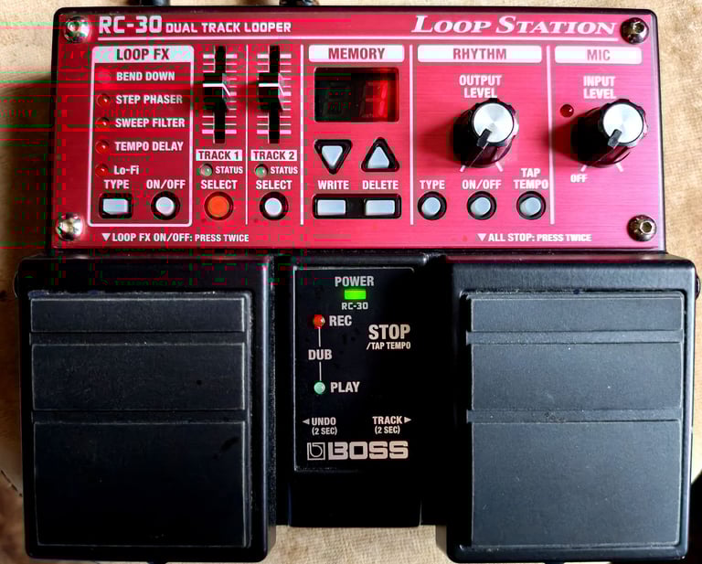 Roland BOSS RC30 Dual track loop station in AS NEW condition
