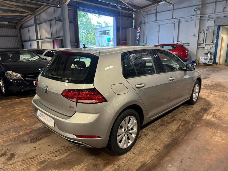2017 Volkswagen Golf 1.6 TDI SE [Nav] 5dr HATCHBACK DIESEL Manual