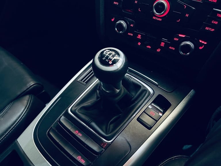 AUDI A5 2.0 TDI S LINE COUPE 2 DOOR DIESEL MANUAL QUATTRO 177 RED 2014