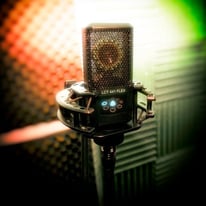 1 year old Lewitt Condenser Microphone. Immaculate condition!