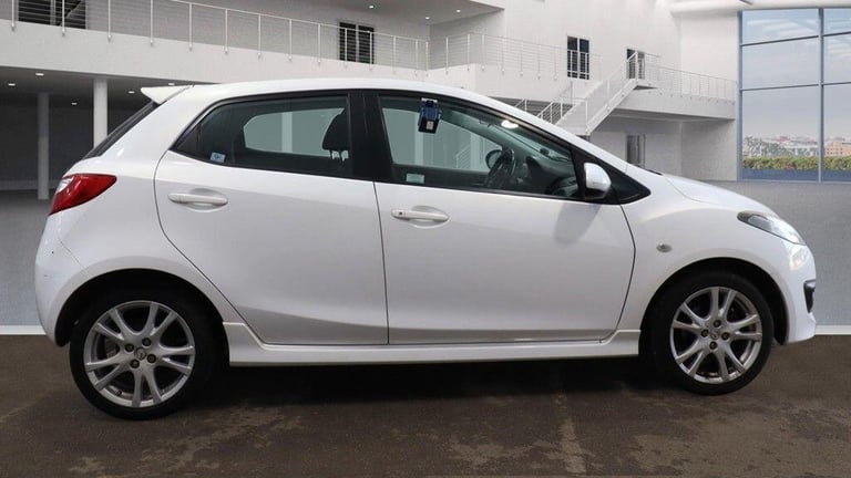 2010 Mazda Mazda2 1.3 Takuya Euro 4 5dr HATCHBACK Petrol Manual