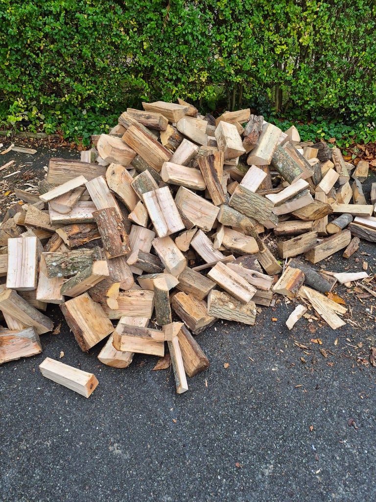 image for Hardwood Seasoned Logs 