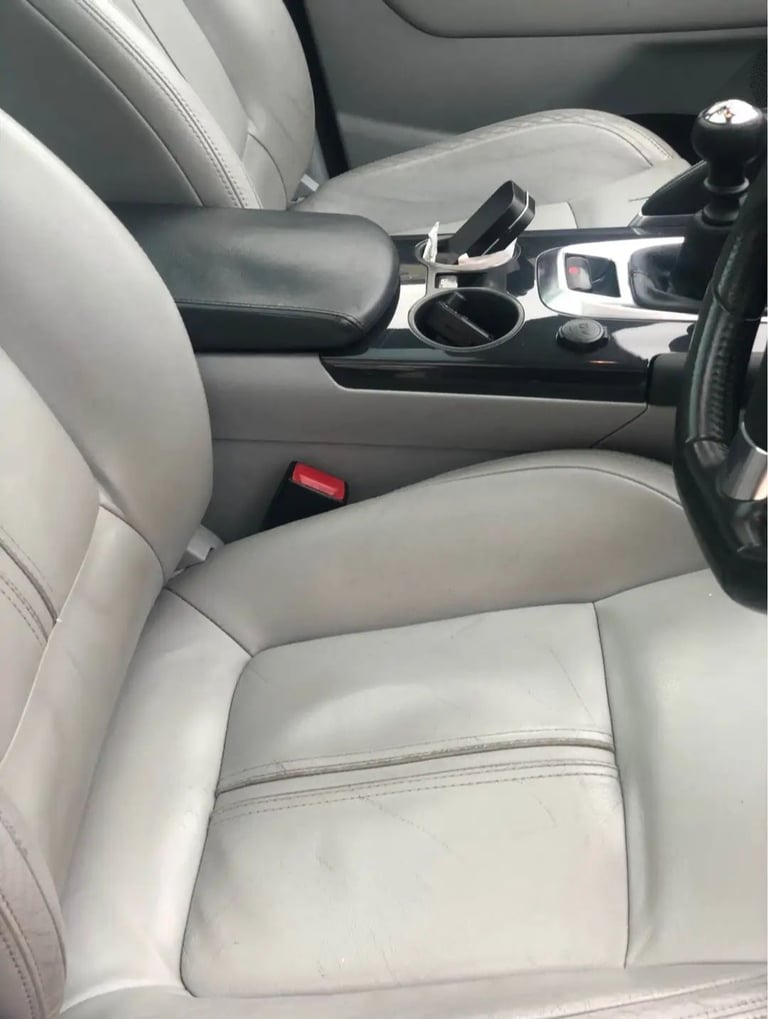 Peugeot, 3008, Hatchback, 2010, Manual, 1560 (cc), 5 doors