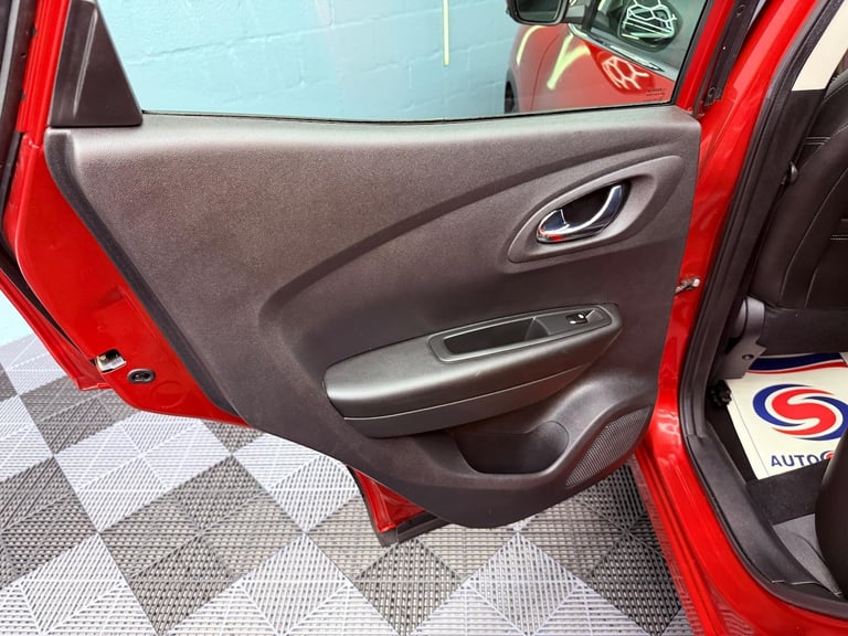 2017 Renault Kadjar 1.5 dCi Dynamique S Nav EDC Euro 6 (s/s) 5dr HATCHBACK Diesel Automatic