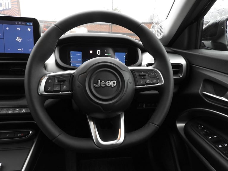2024 Jeep Avenger Altitude 156hp Auto HATCHBACK Electric Automatic