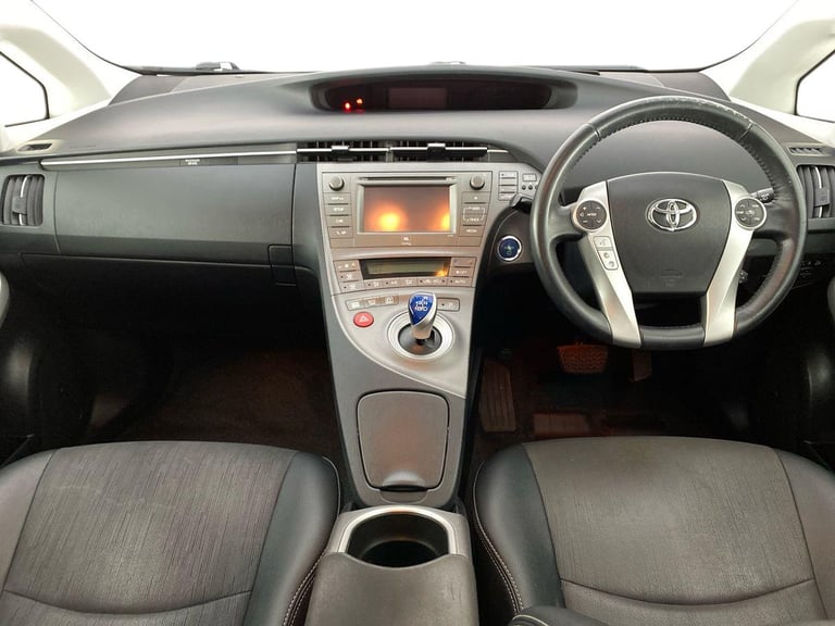 2015 Toyota Prius 1.8 VVTi T Spirit 5dr CVT Auto HATCHBACK PETROL/ELECTRIC Automatic