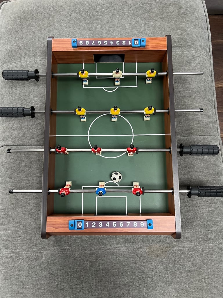 Wooden table football game, barely used, excellent condition 