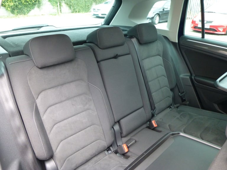 VOLKSWAGEN TIGUAN 2.0 TDI 150 BHP BlueMotion Tech SEL EURO6 ULEZ 7 SPD DSG