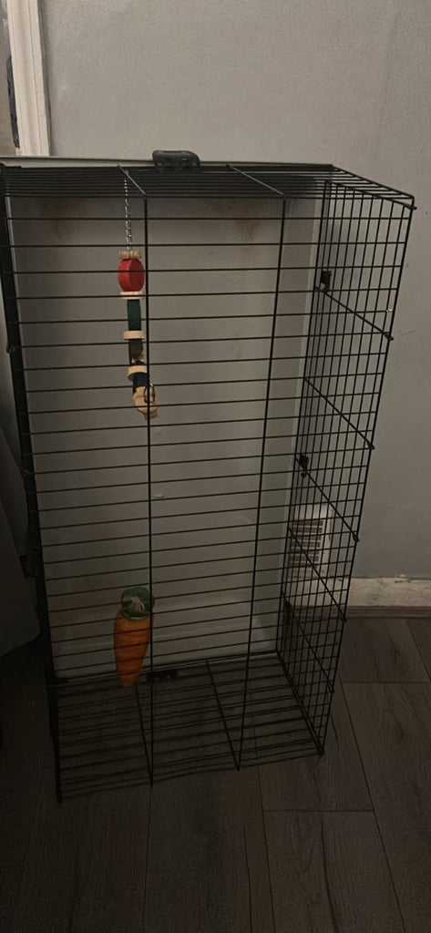 Rabbits/ guinea pig indoor cage 