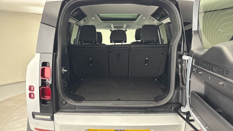 2024 Land Rover Defender 110 3.0 D250 MHEV XS Edition SUV 5dr Diesel Auto 4WD Euro 6 (s/s) (250 p...