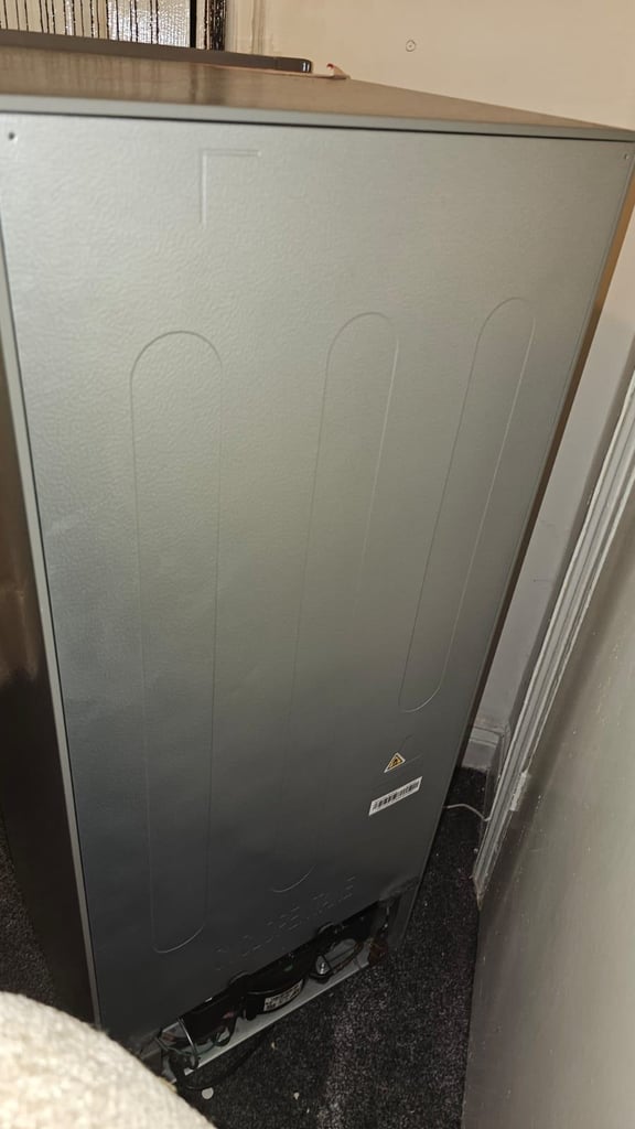 Fridge freezer 