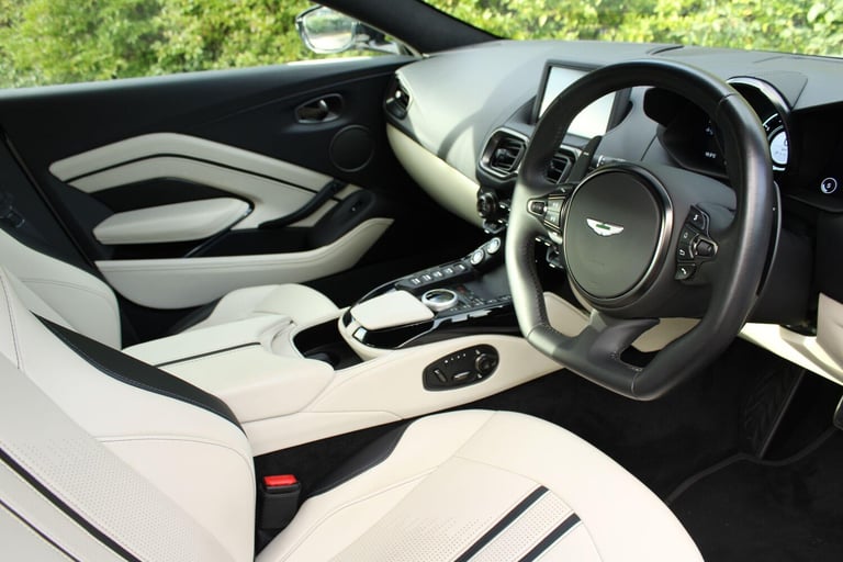  Aston Martin Vantage 4.0 V8 Coupe 2dr Petrol Auto Euro 6 (510 ps) Petrol Automatic