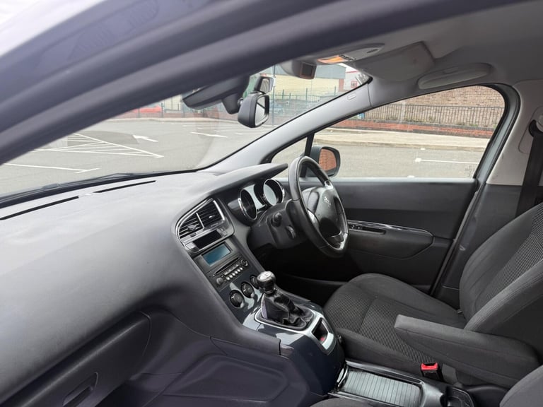  Peugeot 5008 1.6 HDi Active Euro 5 5dr Diesel Manual