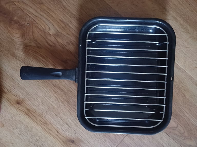 Cookworks mini oven nearly new