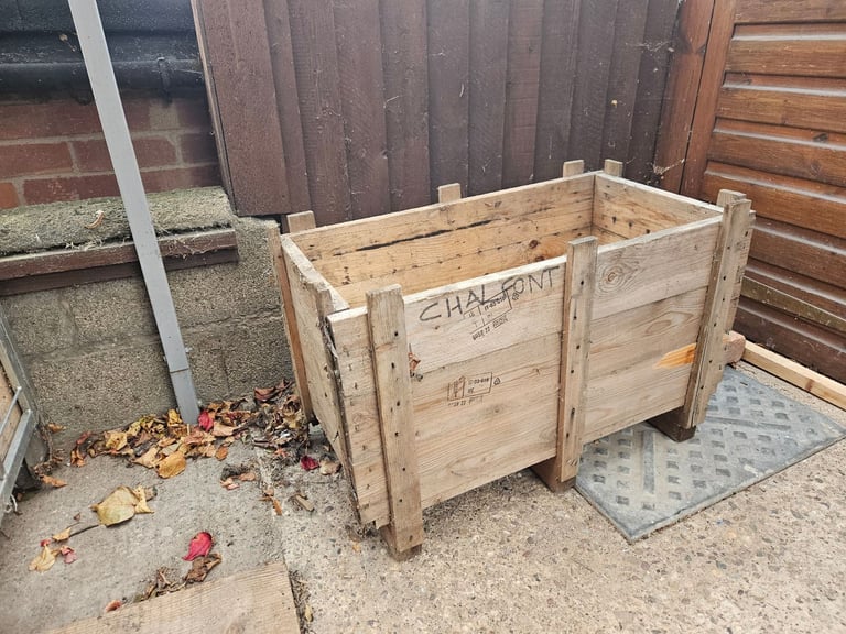 image for Wooden crate