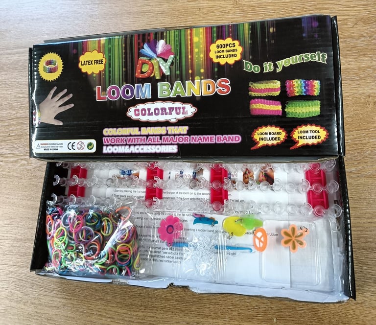 BARGAIN Job Lot Loom Band Kits BARGAIN