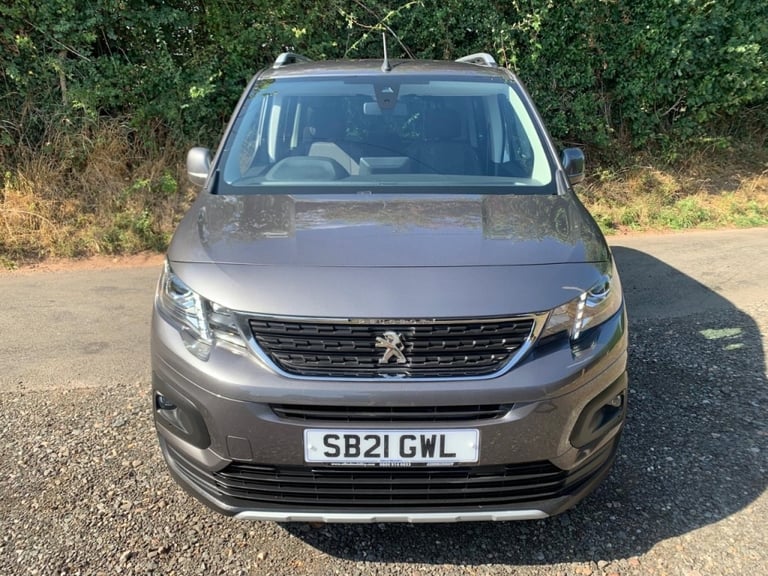 Peugeot Rifter 1.2 PureTech 130 Allure AUTOMTIC WHEELCHAIR ACCESSIBLE VEHICLE