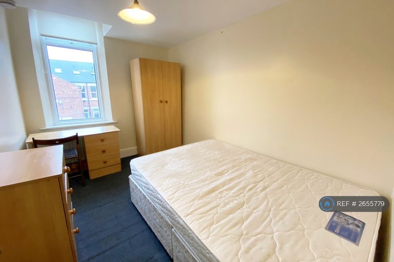 6 bedroom flat in Ashleigh Grove, West Jesmond, Newcastle Upon Tyne, NE2 (6 bed) (#2655779)