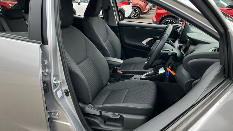 2023 Toyota Yaris 1.5 Hybrid Design 5dr CVT Hybrid Hatchback Hatchback Hybrid Automatic