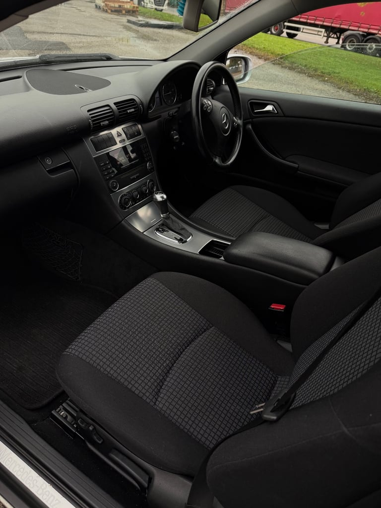 Mercedes C Class 2006 Automatic Diesel Fsh