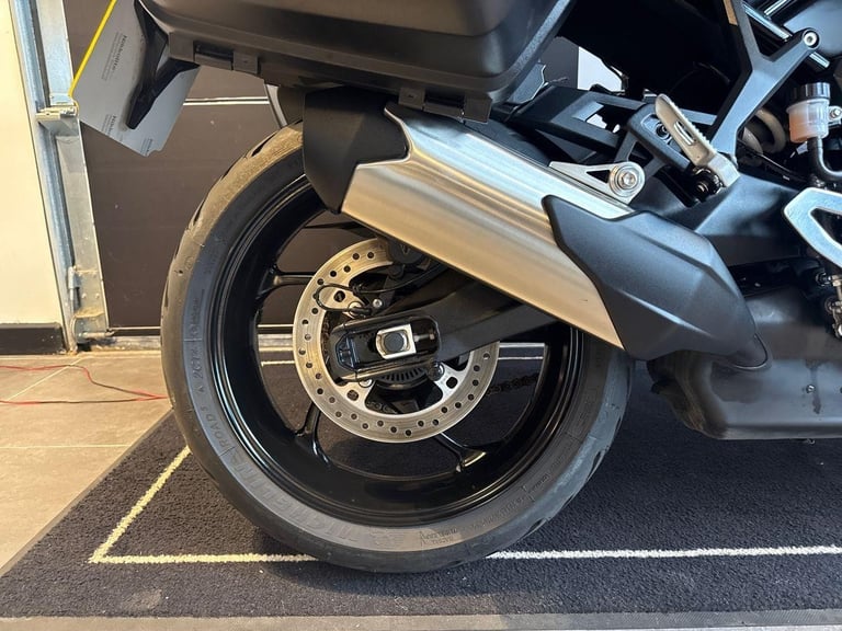 2025 Triumph Tiger 800 Sport PREMIUM Petrol blue Manual